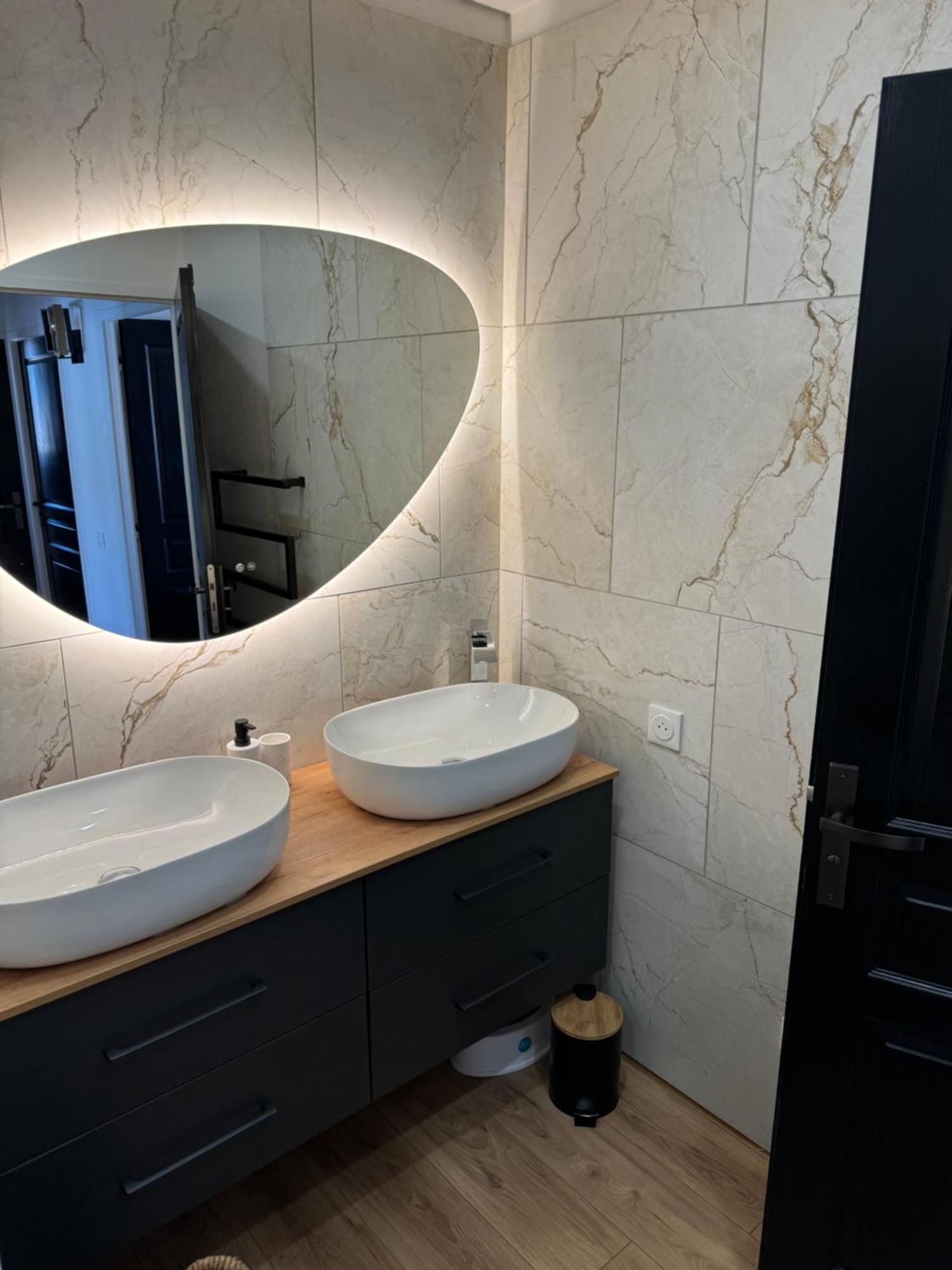 Villa La Lagune Piscine Et Spa Prives 8 Couchages Parking Prive Et Borne De Recharge Electrique Le Barcares Phòng bức ảnh